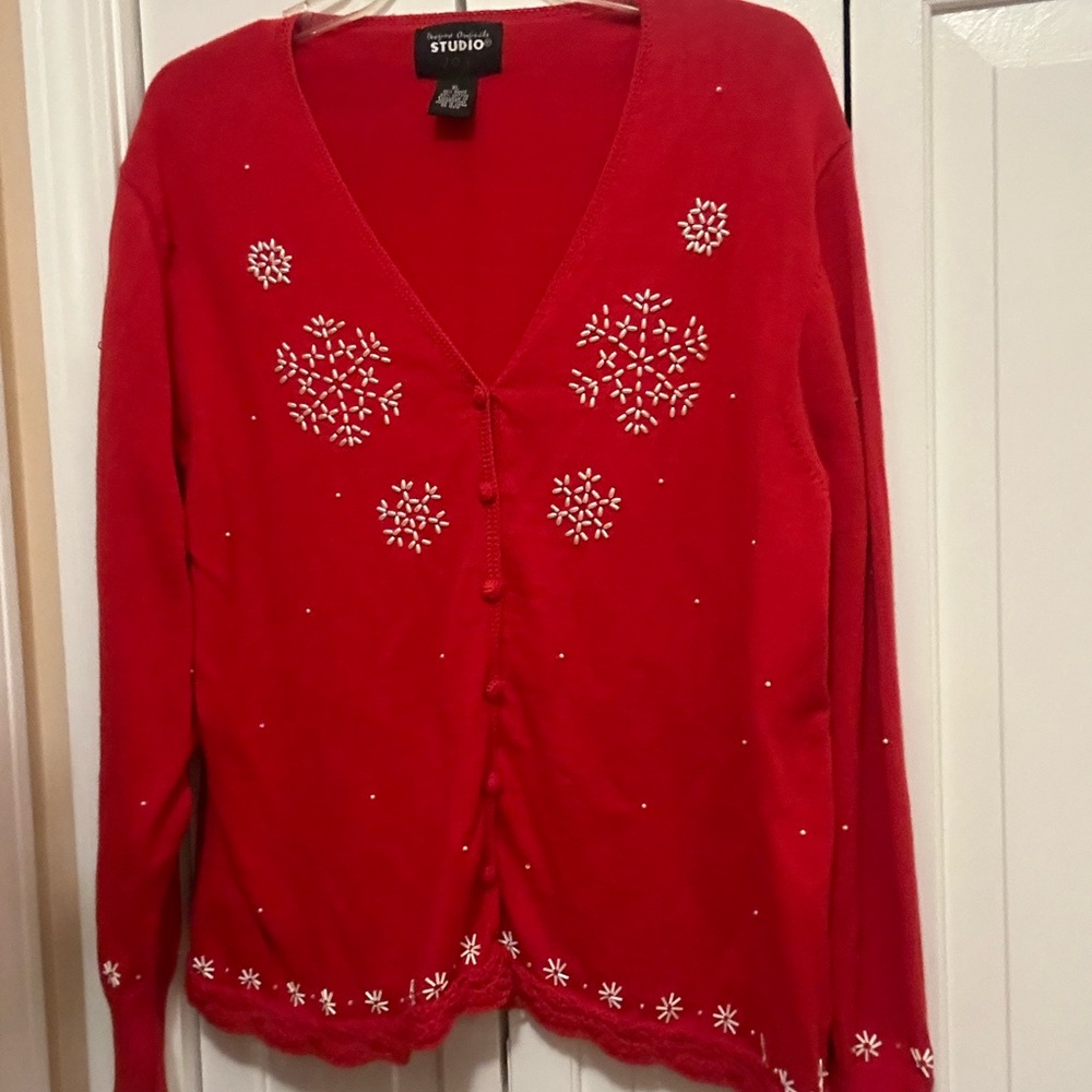 Designers original Studio Joy Christmas button down sweater. Snowflake detail XL